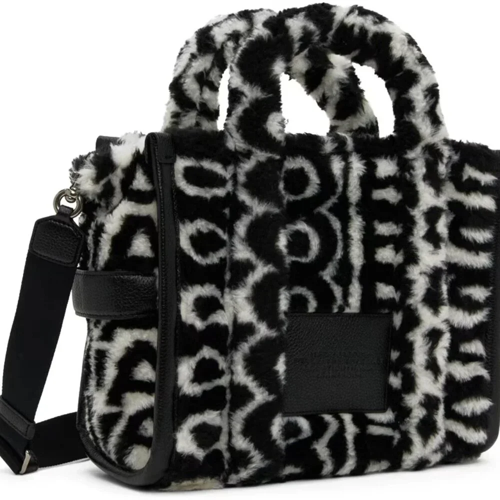 Marc Jacobs The Tote Bag Monogram Teddy Black & White Size Medium NEW - Picture 2 of 3